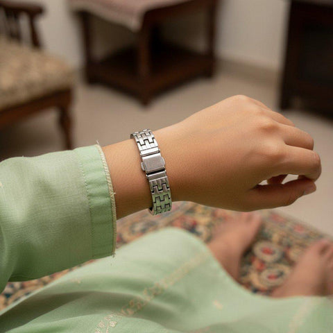 WHL00374  IWA Round Analog Silver Strap Women's Watch - WHL