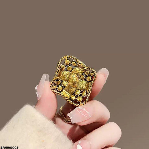 BRHH00093 XST Oval Pearl Broach - BRHH