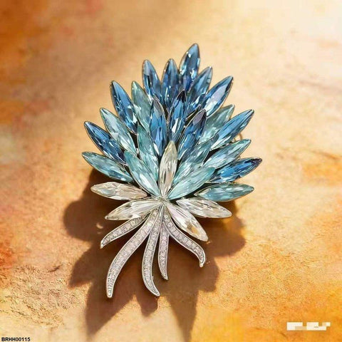 BRHH00115 XST Flower Zircon Broach - BRHH