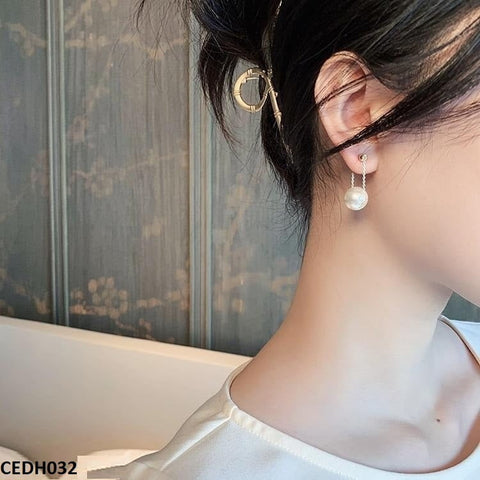 Expertly crafted by TJ Wholesale Pakistan, the CEDH032 ZLX Pearl Drop Earrings are your new go-to for luxurious fashion accessories. Made of high-quality materials, these fashion jewelry pieces elevate any outfit with their stunning pearl drop design. Add a touch of elegance and elevate your style with these beautiful artificial jewelry earrings.