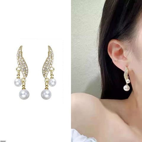 CEDH507 BTO Leaf Pearl Drop Earrings Pair  - CEDH