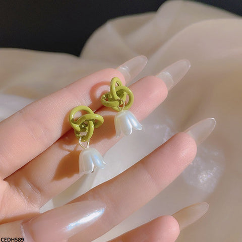 CEDH589 YYZ Flower Drop Earrings - CEDH