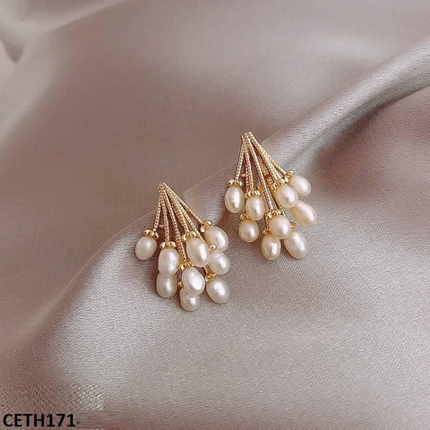 Experience the perfect balance of fashion and affordability with our CETH171 SIQ Flower Tops Pair from TJ Wholesale Pakistan. These trendy fashion accessories are made from high-quality artificial materials, making them the ideal choice for any stylish individual. Upgrade your wardrobe with our elegant flower tops and add a touch of sophistication to any outfit