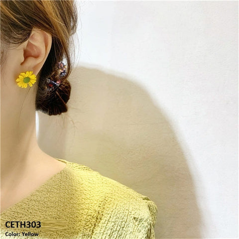Introducing the CETH303 SIQ Colorful Flower's Tops Pair, a must-have for anyone looking to elevate their style with fashion and artificial jewelry. Made with top-quality materials and featured on TJ Wholesale Pakistan, these fashion accessories are sure to make a statement. Upgrade your wardrobe with these stylish tops today.