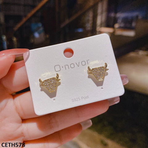 CETH578 ZHL Bull Head Stud Tops Pair - CETH