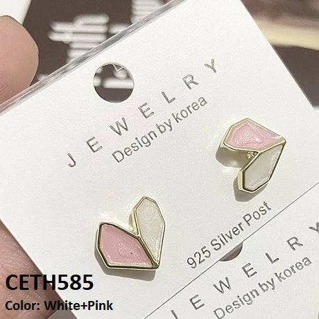 CETH585 YHC Heart Ear Tops Pair - CETH