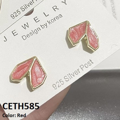 CETH585 YHC Heart Ear Tops Pair - CETH