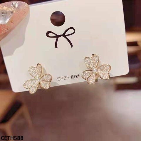 CETH588 YHC Heart Leaf Ear Tops Pair - CETH
