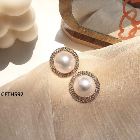 CETH592 YHC Step Pearl Ear Tops Pair - CETH