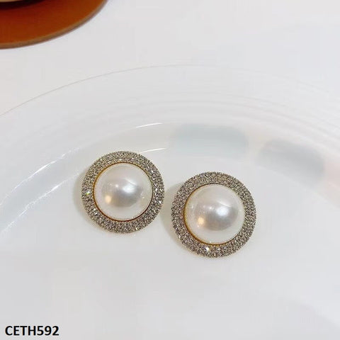 CETH592 YHC Step Pearl Ear Tops Pair - CETH