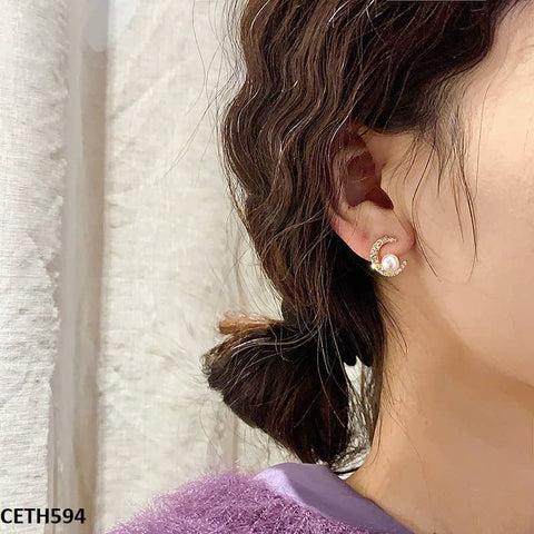 CETH594 YHC Moon Pearl Ear Tops Pair - CETH