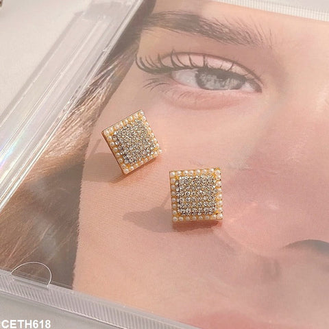 CETH618 YQG Square Ear Tops Pair - CETH