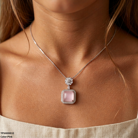 TPSH00810 MMJ Flower Square Pendant - TPSH