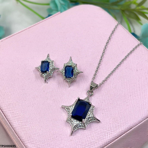 TPSH00695 KYC Star Shaped Pendant Set - TPSH