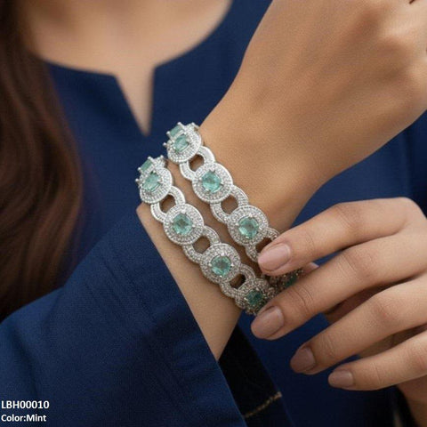 LBH00010 ANI Round Stone Linked Bangle Set - LBH