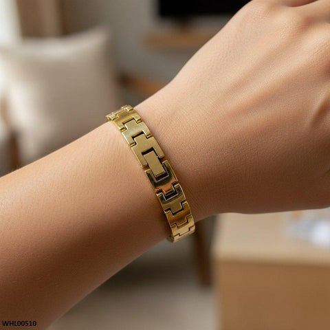 WHL00510 IWA Round Heart Bracelet Women's Watch - WHL