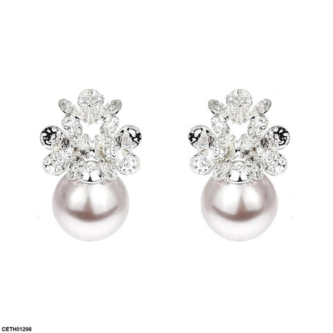 CETH01298 YHC Round Pearl Flower Tops Pair - CETH