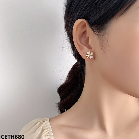 CETH680 YQG Flower Stud Tops Pair - CETH