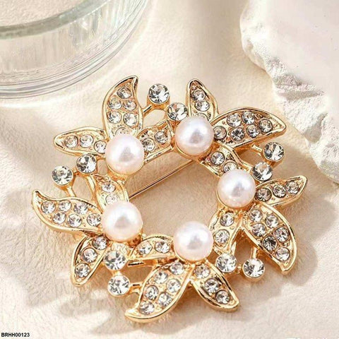BRHH00123 XST Pearl wreath Zircon Broach - BRHH