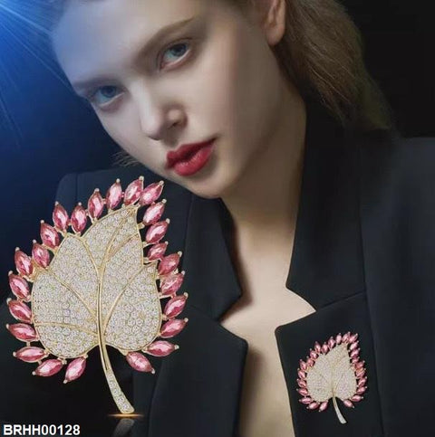 BRHH00128 XST Maple Leaf Zircon Broach - BRHH