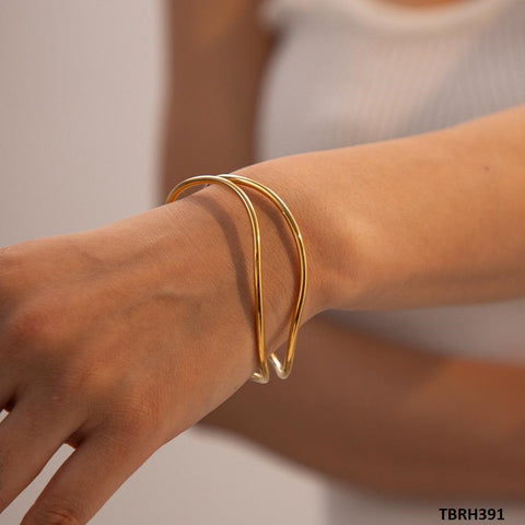 TBRH391 HLN Wavy Bracelet - CBRH