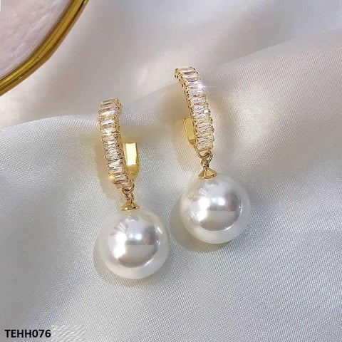 TEHH076 YQG C Shape Pearl Hoops Pair - TEHH