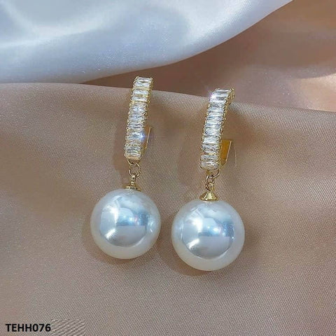TEHH076 YQG C Shape Pearl Hoops Pair - TEHH