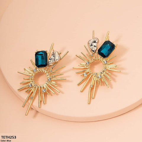 Expertly crafted and designed, the TETH253 CHU Ear Tops Pair from TJ Wholesale Pakistan is the perfect addition to any outfit. Made with high-quality materials and featuring fashionable, artificial jewelry, these ear tops are a must-have fashion accessory. Elevate your style with this stunning and versatile pair.