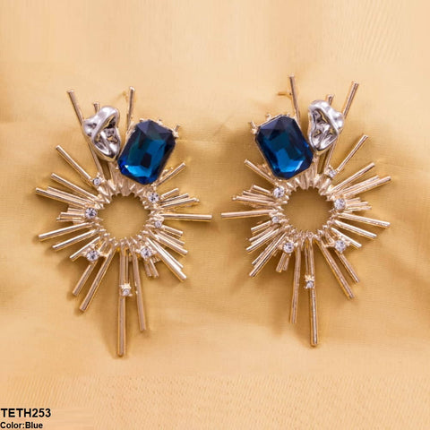 Expertly crafted and designed, the TETH253 CHU Ear Tops Pair from TJ Wholesale Pakistan is the perfect addition to any outfit. Made with high-quality materials and featuring fashionable, artificial jewelry, these ear tops are a must-have fashion accessory. Elevate your style with this stunning and versatile pair.