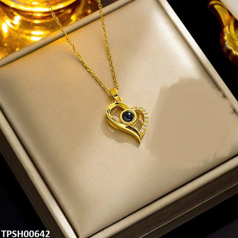 TPSH00642 QWN Heart-Eye Pendent - CPSH