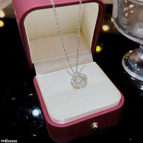 TPSH00699 DDJ Round Clover Stone Pendant With Chain - TPSH