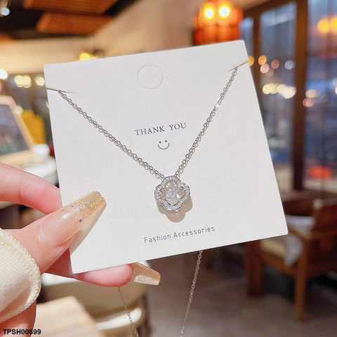 TPSH00699 DDJ Round Clover Stone Pendant With Chain - TPSH