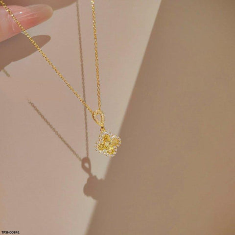 TPSH00841 GWH Four Leaf Clover ZIRCON Pendant - TPSH