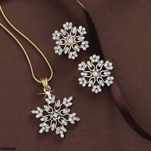 This TPSH248 QWN Snow Pendant set from TJ Wholesale Pakistan offers a stylish addition to your fashion accessories collection. Made from quality materials, this jewelry set is perfect for adding a touch of elegance to any outfit. Elevate your style with this fashionable and affordable accessory.