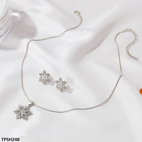 This TPSH248 QWN Snow Pendant set from TJ Wholesale Pakistan offers a stylish addition to your fashion accessories collection. Made from quality materials, this jewelry set is perfect for adding a touch of elegance to any outfit. Elevate your style with this fashionable and affordable accessory.