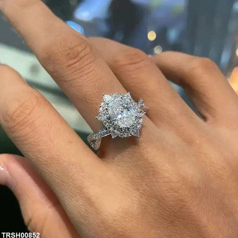 TRSH00852 CSH Flower Oval Ring - TRSH