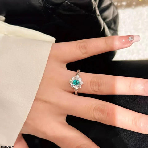 TRSH00874 GWH Oval Flower Adjustable Ring - TRSH