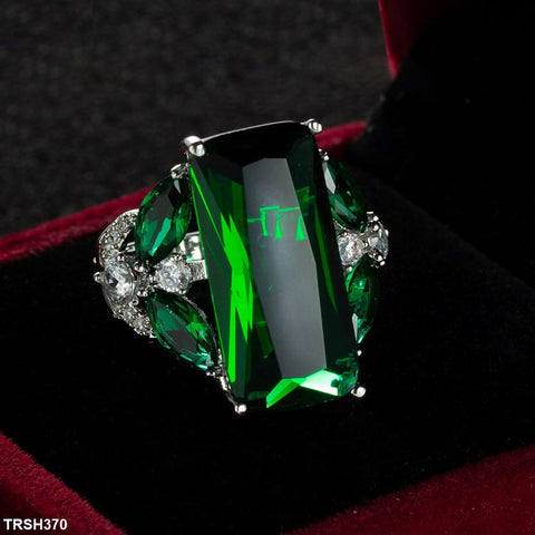 TRSH370 YLE Baguette Leaf Ring - TRSH