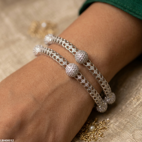 LBH00032 ANI Square Round Bangles Set- LBH