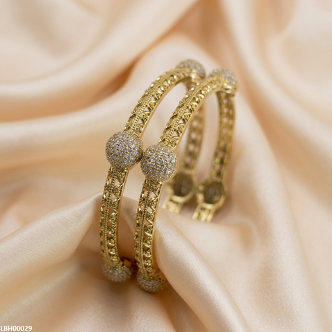 LBH00029 ANI Round Stone Bangles Set- LBH