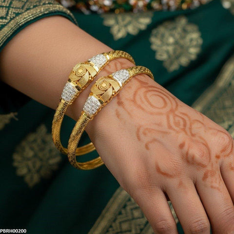 PBRH00200 MZM Texture Flower Bangle Set - PBRH