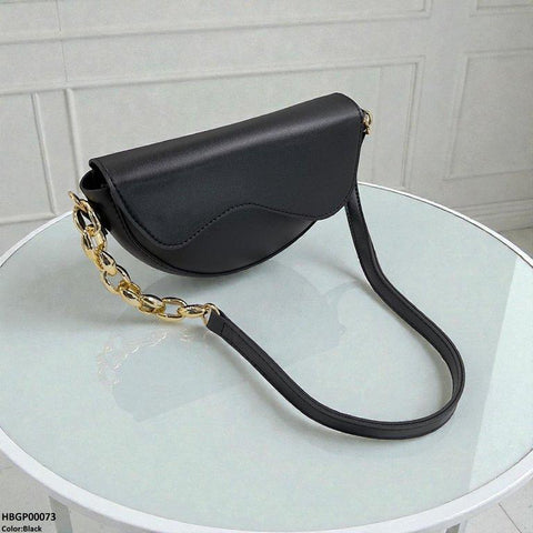 HBGP00073 Aurelia Saddle Armpit Bag Black