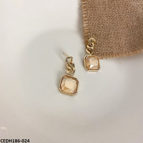 CEDH186 YQG Square Chain Drop Earrings - CEDH