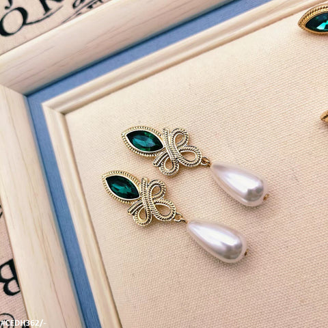 CEDH362 SKM Pearl/Eye Drop Earrings Pair - CEDH