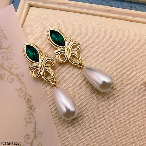 CEDH362 SKM Pearl/Eye Drop Earrings Pair - CEDH
