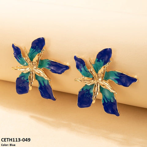 CETH113 YYE Painted Leaf Studs Pair - CETH