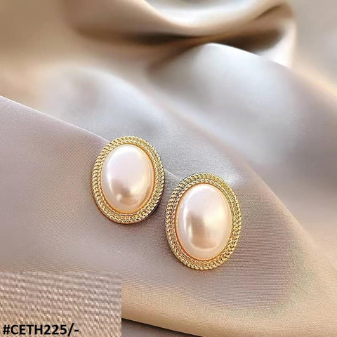 CETH225 SKM Oval Pearl Stud Ear Tops Pair - CETH