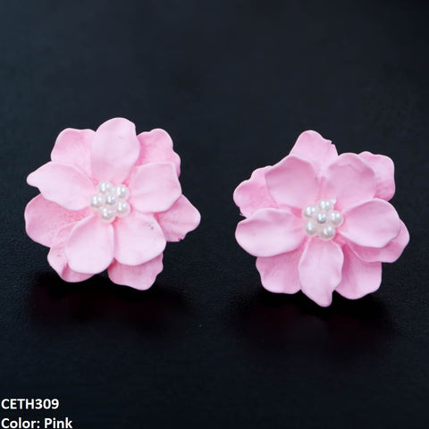 Complete your look with these elegant CETH309 YYE Painted Flower Stud Tops Pair. Made from high-quality fashion jewelry, these beautifully designed artificial earrings will enhance any outfit. The perfect addition to your fashion accessories collection. From TJ Wholesale Pakistan.