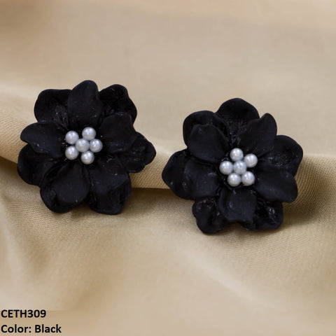 Complete your look with these elegant CETH309 YYE Painted Flower Stud Tops Pair. Made from high-quality fashion jewelry, these beautifully designed artificial earrings will enhance any outfit. The perfect addition to your fashion accessories collection. From TJ Wholesale Pakistan.