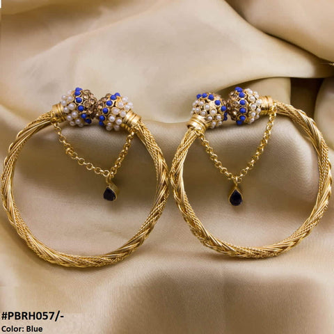 Upgrade your fashion game with PBRH057 MZM Karra Pair Gutt from TJ Wholesale Pakistan. This fashion-forward piece is perfect for any occasion, adding a touch of style to your look. Crafted with precision, it promises to be a valuable addition to your jewelry collection.